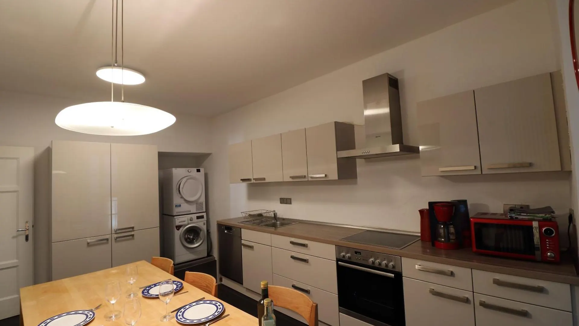 Apartament Altbautraum Am Gaertnerplatz 120 M2 Monachium
